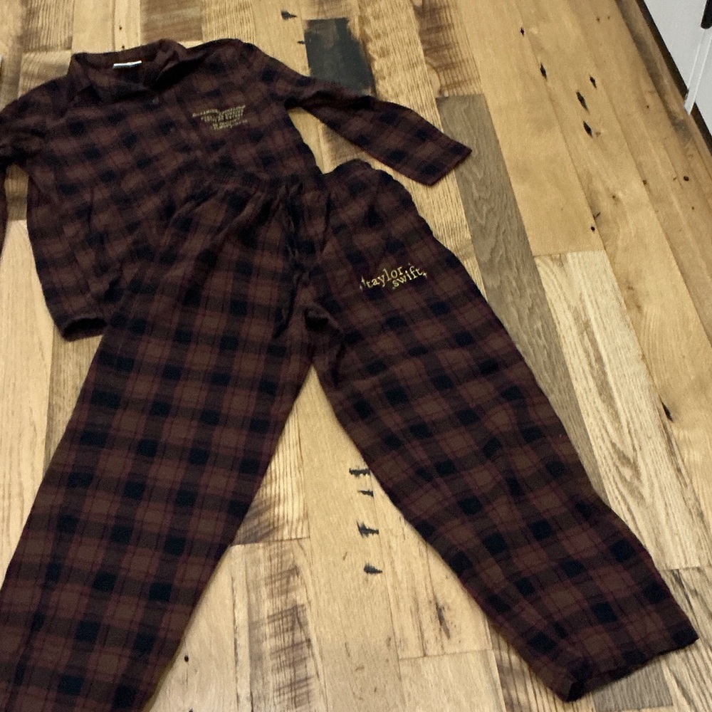 Taylor Swift Plaid Pajama Set - Brown and Black